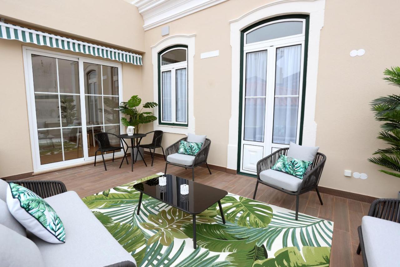 Glass Boutique - Rooms & Suites มาริญญากรันเจ ภายนอก รูปภาพ