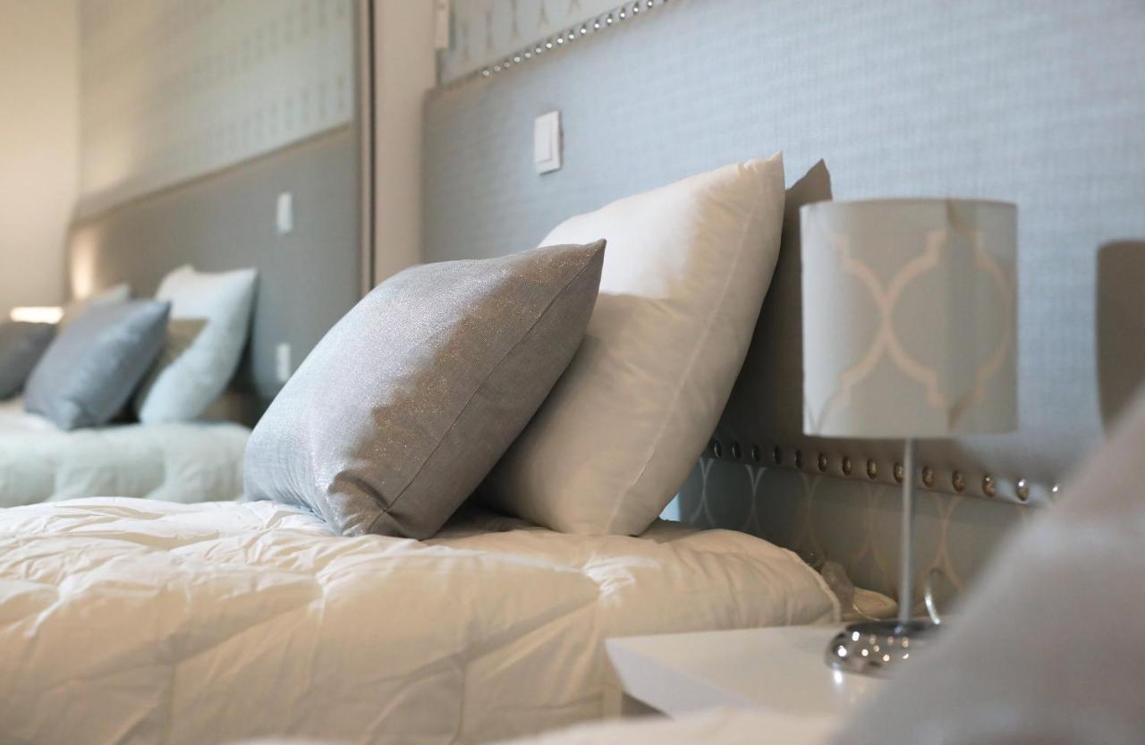 Glass Boutique - Rooms & Suites มาริญญากรันเจ ภายนอก รูปภาพ